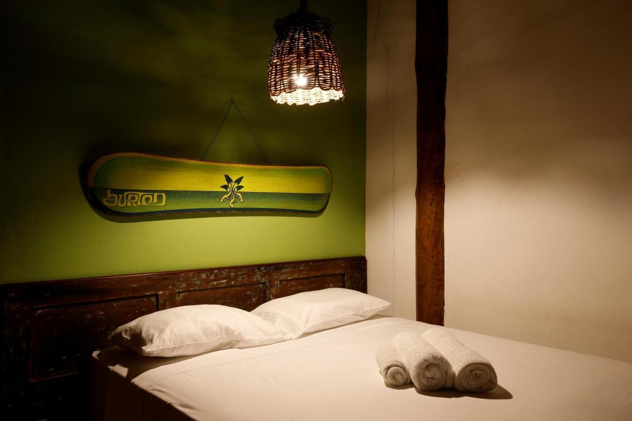 Bahia Surf Camp Abrantes Exterior foto